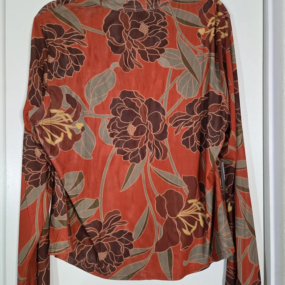 DR2 Red and Brown Floral Button-Down Shirt - Picture 3 of 3